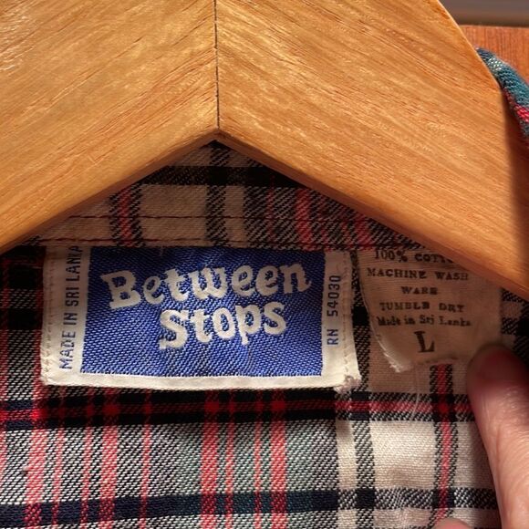 Vintage 70’s Flannel Button-Up w/Cute Extra Pockets! - Picture 5 of 6